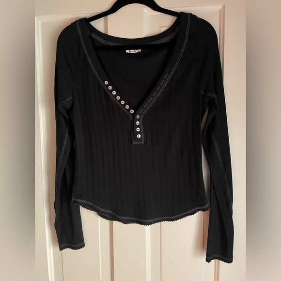 NWOT Free People Coffee Chat Long Sleeve Shirt Size Large - Picture 2 of 4